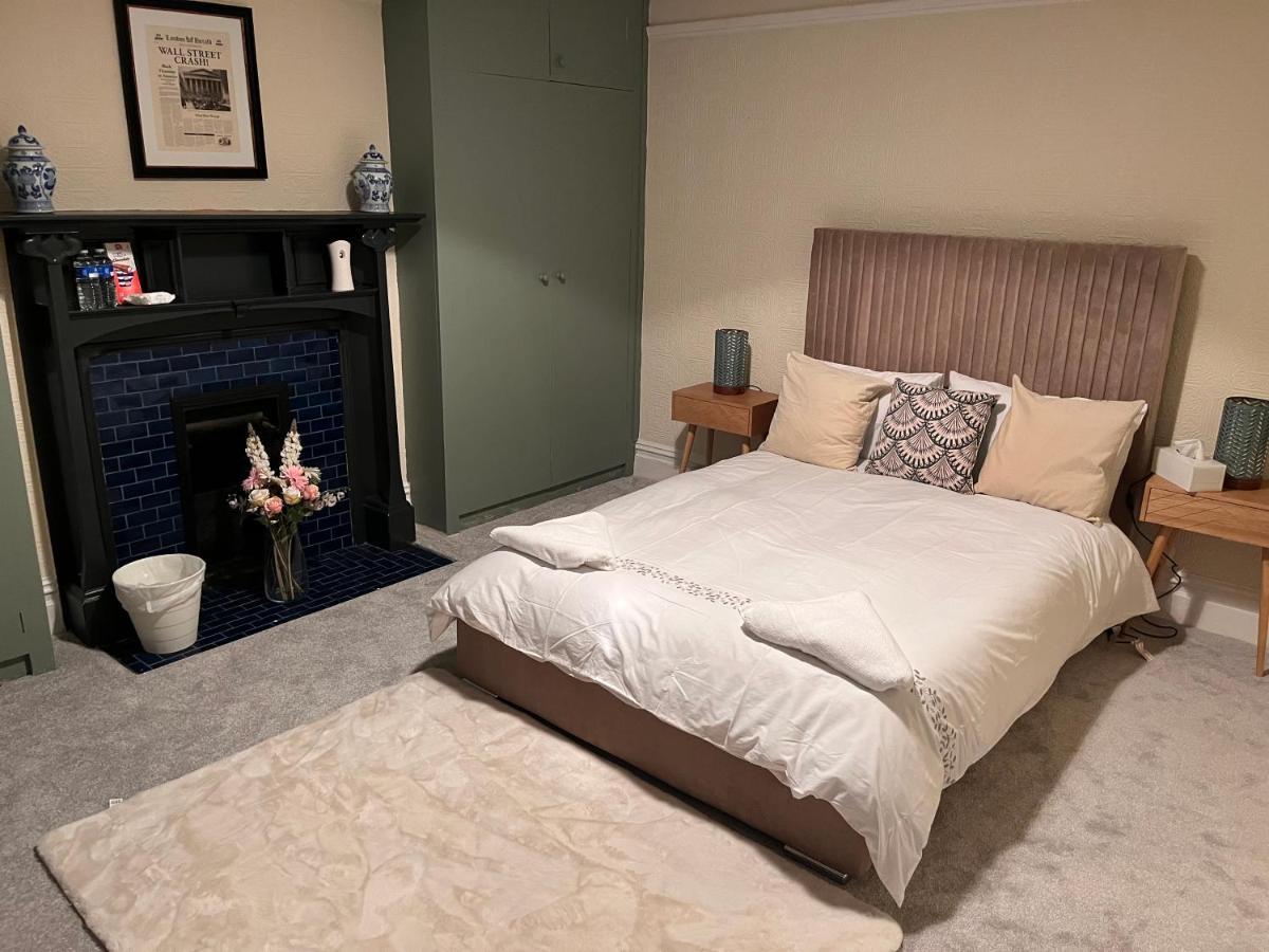 לונדון Luxury Cosy Retreat Apt מראה חיצוני תמונה