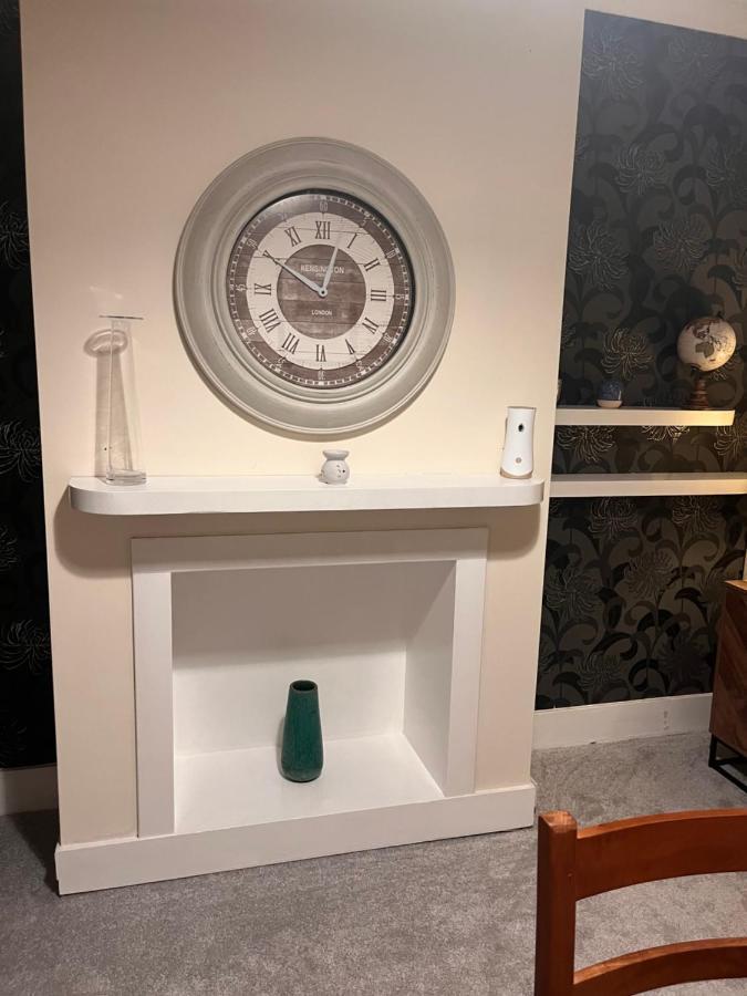 לונדון Luxury Cosy Retreat Apt מראה חיצוני תמונה