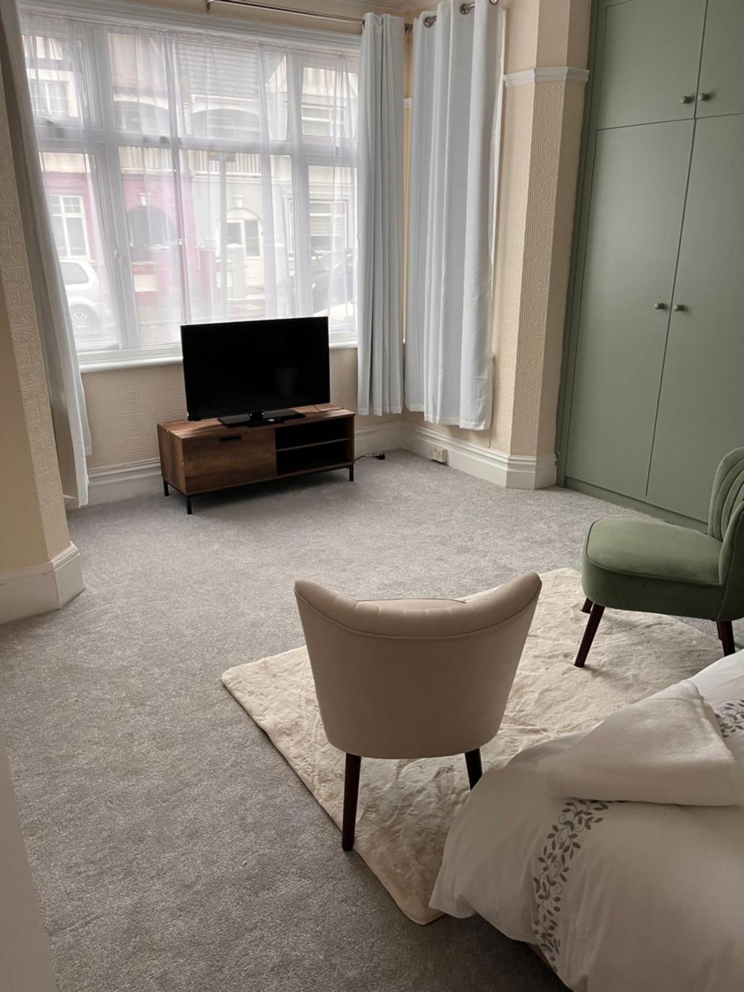 לונדון Luxury Cosy Retreat Apt מראה חיצוני תמונה